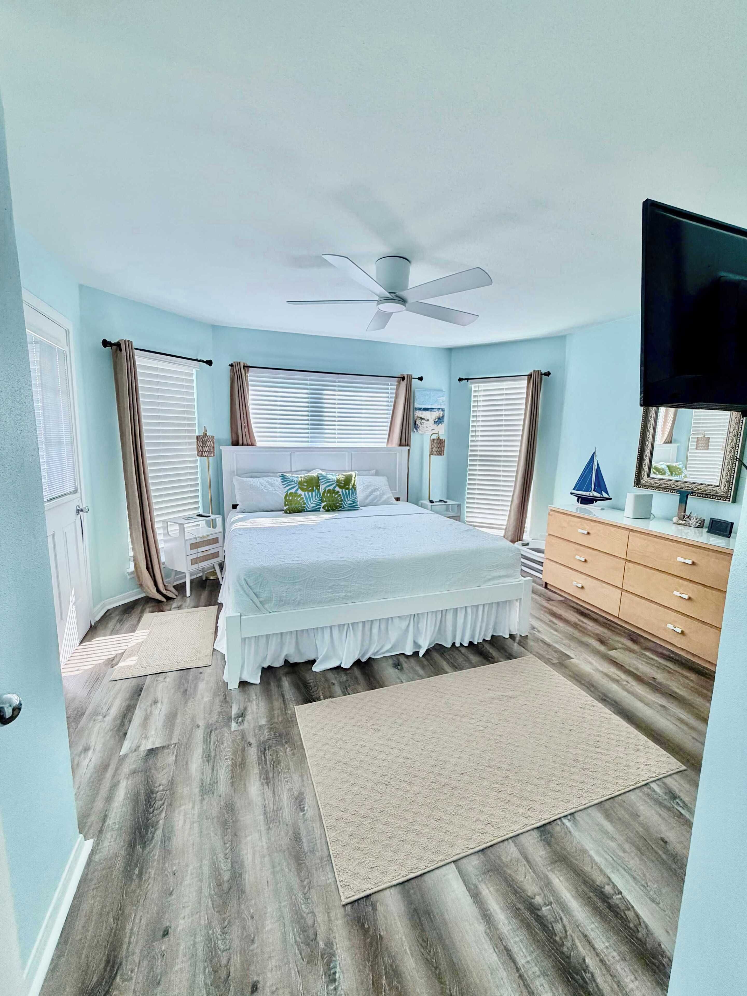 3 bedrooms, iron/ironing board, free WiFi, bed sheets