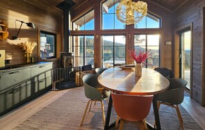 تناول الطعام