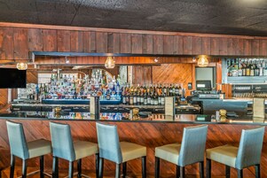 Bar (en la propiedad)