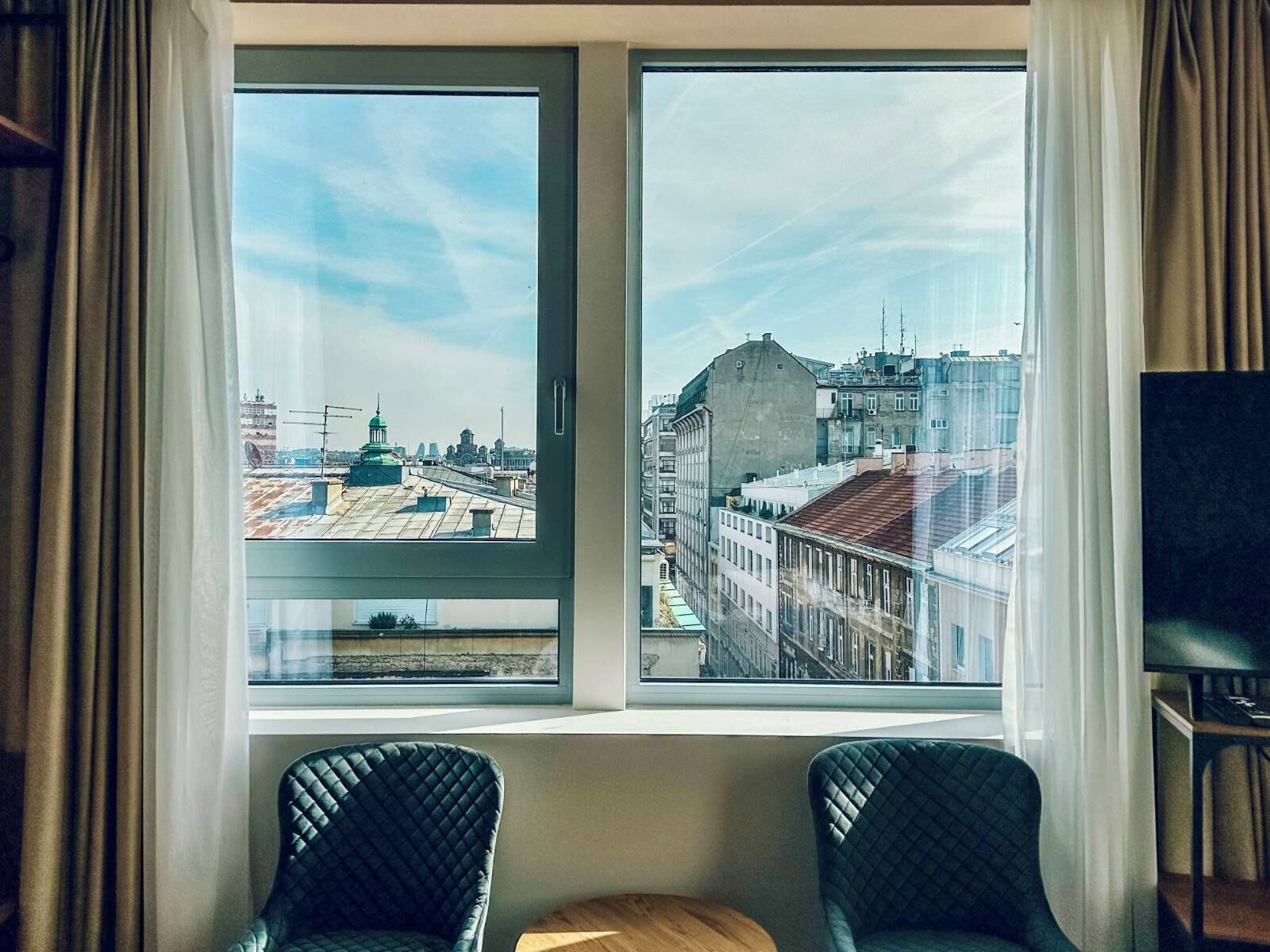 Quarto casal ou duplo superior, vista para a cidade | Cofres nos quartos, quartos à prova de som