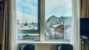 Superior Double or Twin Room, City View | In-room safe, soundproofing, iron/ironing board, free WiFi