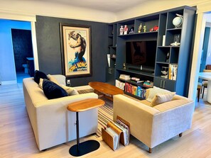 Smart TV, books, offices, computer monitors