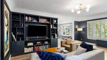 Smart TV, books, offices, computer monitors