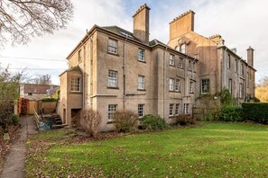 Exterior - Kincaple Garden Flat (Kincaple)