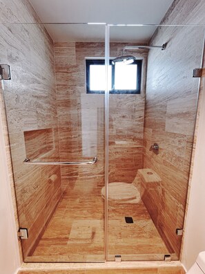 Shower, hair dryer, towels - Centric 1BD Apart. Balcony Pool View Aldea Zama (Tulum)