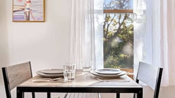 House, Multiple Beds, Balcony, Partial Ocean View (Nubble View) | Dining