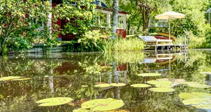 Gorgeous home in ålberga with house sea view