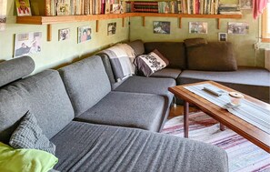 TV, fireplace - 2 bedroom amazing home in Valdemarsvik (Valdemarsvik)