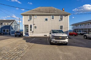 Exterior - Danemead Cottage - For 10ppl (Old Orchard Beach)
