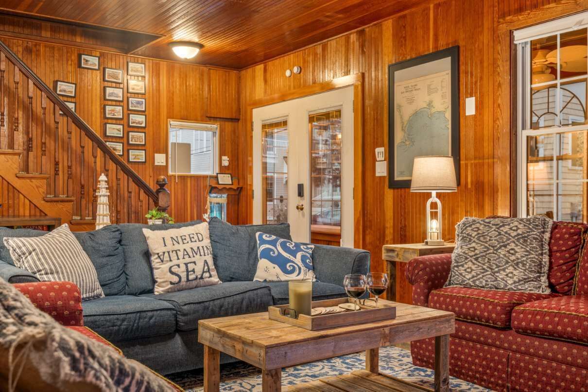 House, Multiple Beds, Kitchen, Ocean View (Danemead Cottage) | Interior