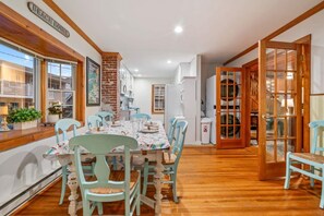 House, Multiple Beds, Kitchen, Ocean View (Danemead Cottage) | Dining - Danemead Cottage - For 10ppl (Old Orchard Beach)