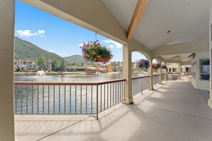 Apartment (0 Bedroom) | Property amenity - Lake4 (Keystone)