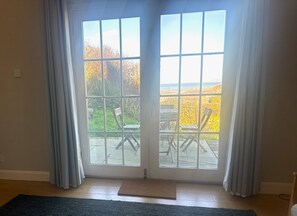 Interior - Manteg - A rare coastal gem with direct beach access (Aberarth)