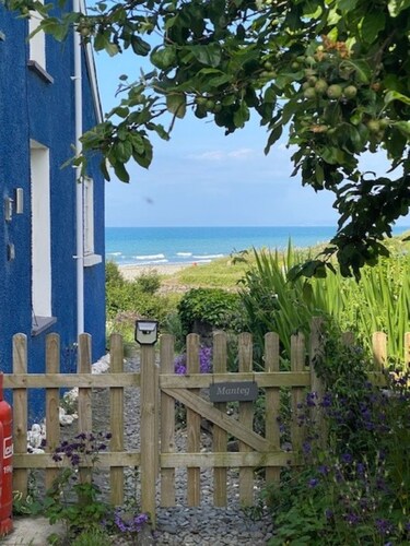 Manteg - A rare coastal gem with direct beach access