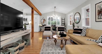 The Treehouse! Near UO Campus + Hayward Field + Jane Sanders Stadium