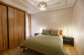 Fer et planche à repasser, Wi-Fi, draps fournis