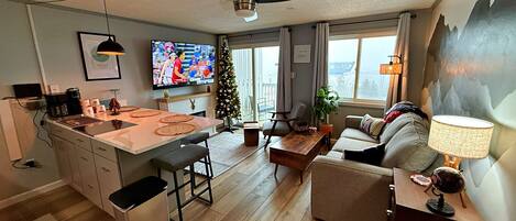 Smart TV, caminetto
