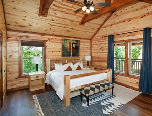 8 bedrooms, iron/ironing board, free WiFi, bed sheets - Sleeps 26+ OutdoorTheater + PrivateHeatedPool - Arcade -Hot Tub - PrivateFirePit (Sevierville)