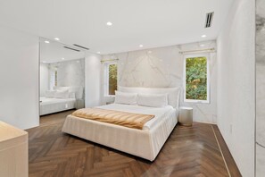 アイロン / アイロン台、WiFi、ベッドシーツ