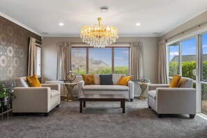 TV - Kererū Corner | 4 Bed, 2 Bath Lynmore Escape (Rotorua)
