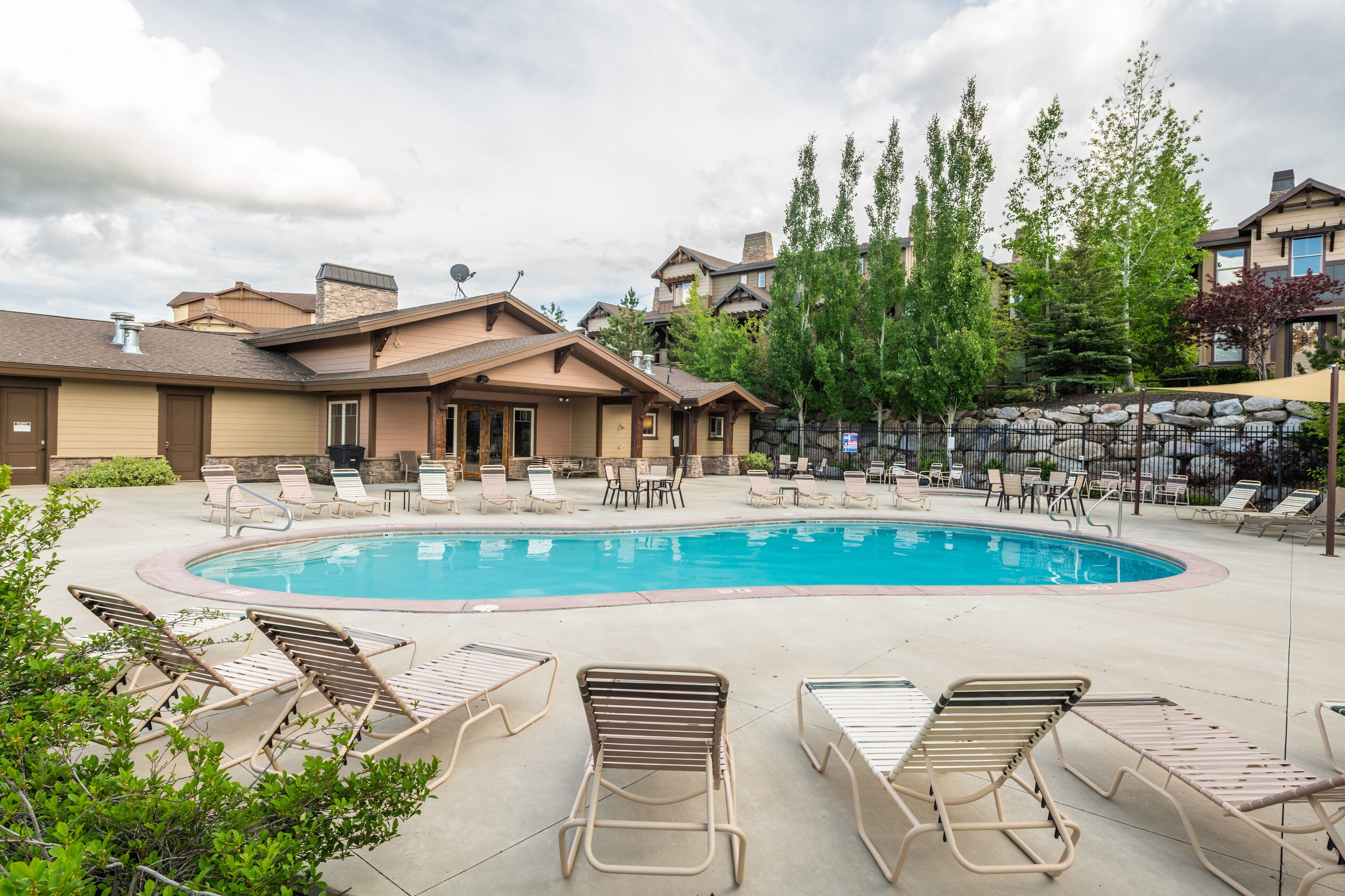 Community shared pool