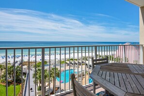 Outdoor dining - Beachfront condo with Gulf views & pool access (Miramar Beach)