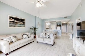 Fernseher, DVD-Player, Stereoanlage