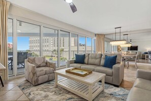 TV, offices - Steps to Beach: Ocean View, Hot Tub + Pools (Miramar Beach)
