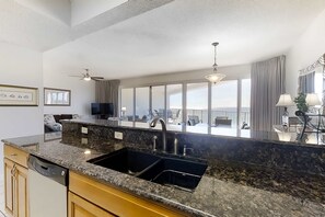 Interior - Beachfront condo with Gulf views (Miramar Beach)