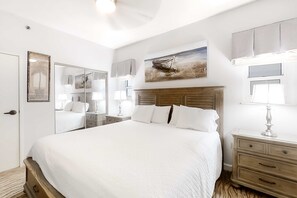 2 bedrooms, iron/ironing board, WiFi - Beachfront condo with Gulf views (Miramar Beach)