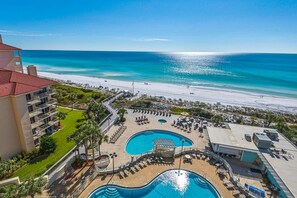 Pool - Private Gulf-front condo with resort amenities (Miramar Beach)