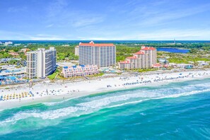 Beach - Oceanfront condo: Gulf views, pools, hot tub (Miramar Beach)