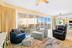 TV, DVD player - Beachfront condo with Gulf views (Miramar Beach)