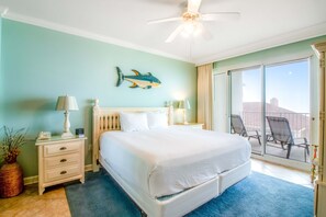 2 bedrooms, iron/ironing board, WiFi - 2BR Gulf-front condo, sleeps 6, pool access (Miramar Beach)