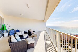 Terrace/patio - 2BR oceanfront condo with Gulf views (Miramar Beach)