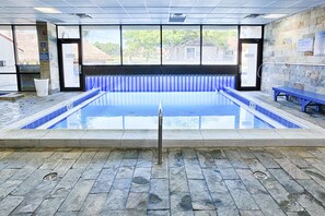 Pool - 2BR oceanfront condo with Gulf views (Miramar Beach)
