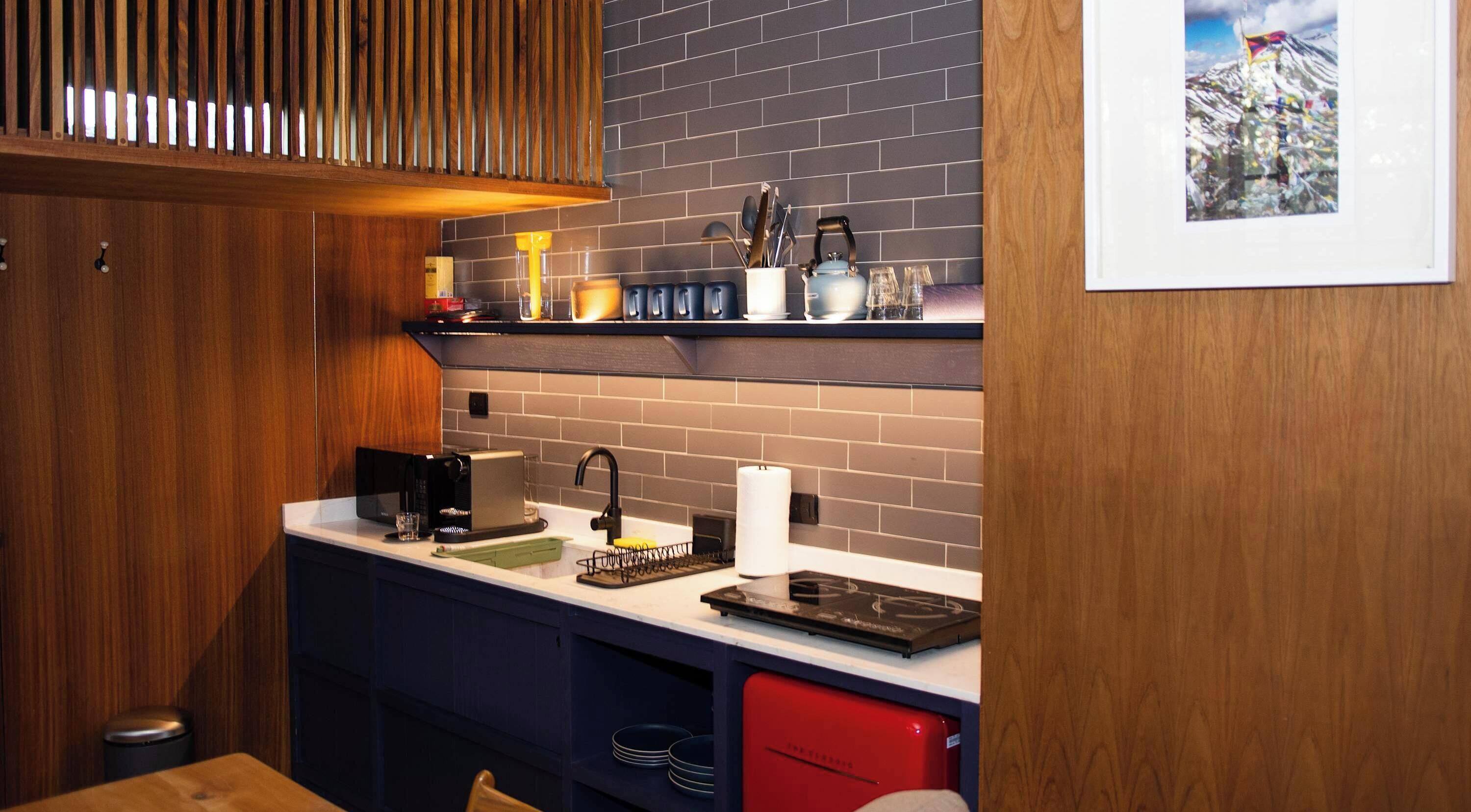 Fridge, microwave, stovetop, toaster