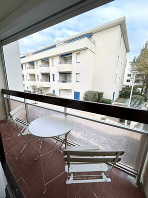 Interior - AS26735 - Studio Cabin with Side Sea View 4 pers (LE GRAU DU ROI)