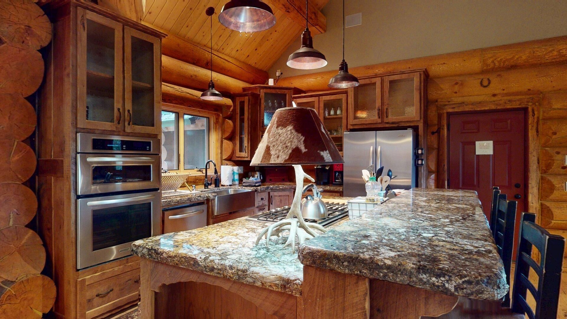 冰箱、微波炉、烤箱、炉灶