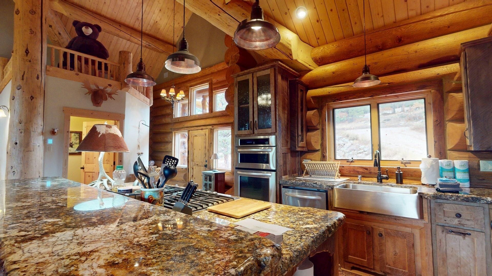 雪櫃、微波爐、焗爐、爐具