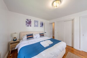 3 bedrooms - Family Hot Tub 10 Guests Foosball Smart TV (Linden)