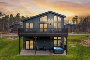 Terrace/patio - The Timberline | Mountain Luxury + Hot Tub (Intervale)