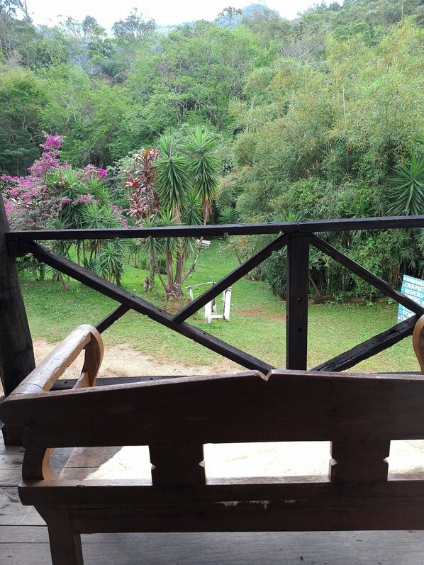 Comfort Suite, Balcony, Mountain View