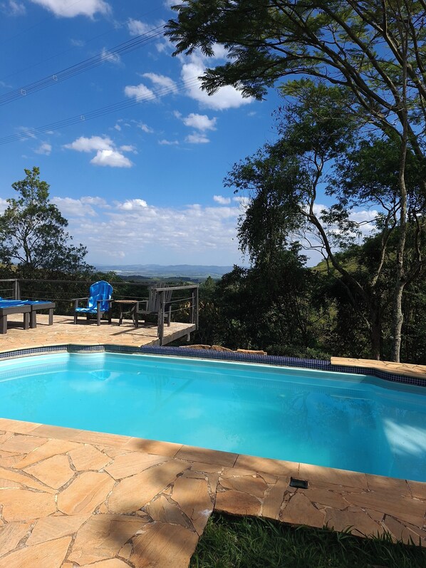 Kolam renang outdoor