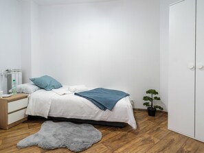 1 bedroom, iron/ironing board, WiFi, bed sheets - Zabrze City Comfort Room 3 (Zabrze)