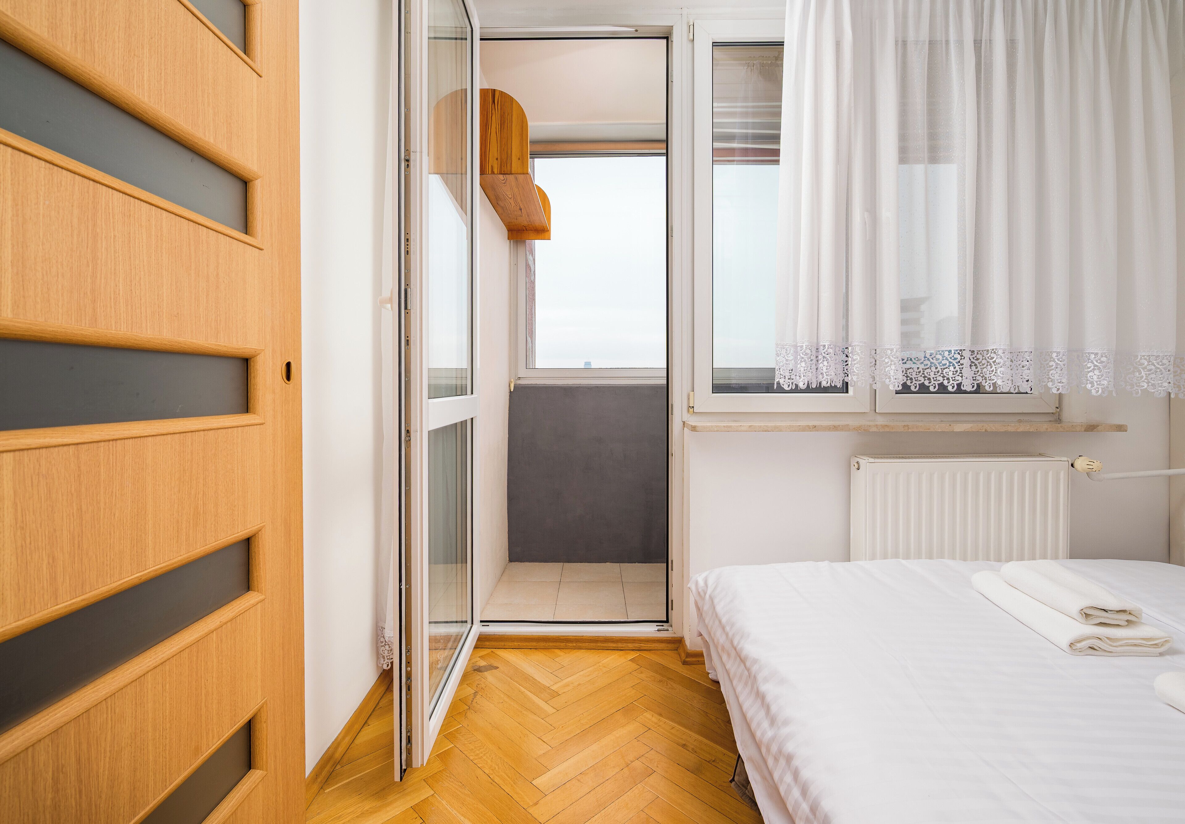 アイロン / アイロン台、WiFi、ベッドシーツ