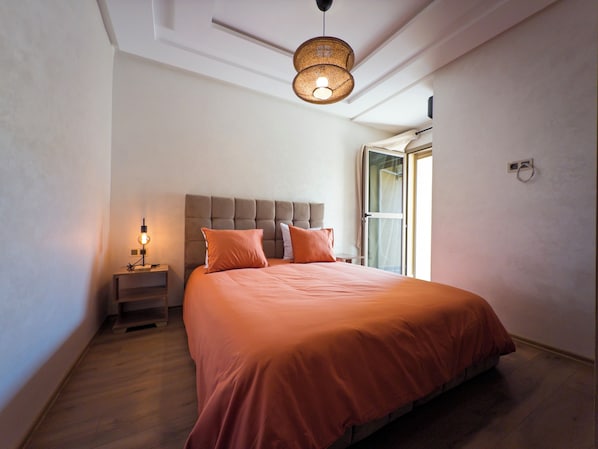 2 Schlafzimmer, Bügeleisen/Bügelbrett, WLAN, Bettwäsche