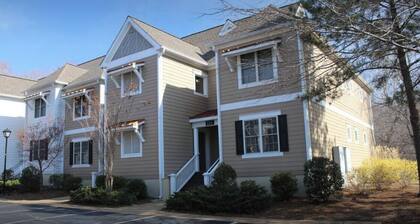 Kings Creek rental Dec. 19th-26th 2025 Sleeps 6, 3bds. Minutes from Bush Gardens