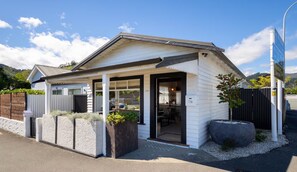 Exterior - Stay on Nile
Home in Nelson, New Zealand (Nelson)