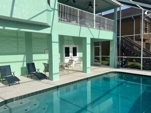 Pool - 4 bedroom, 2.5 bath Pool house (New Port Richey)